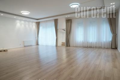 Apartment, 240 m<sup>2</sup>