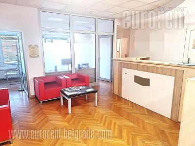 Office space, 400 m<sup>2</sup>