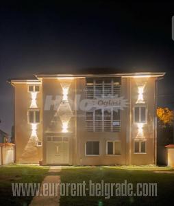 House, 350 m<sup>2</sup>