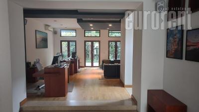 Office space, 100 m<sup>2</sup>