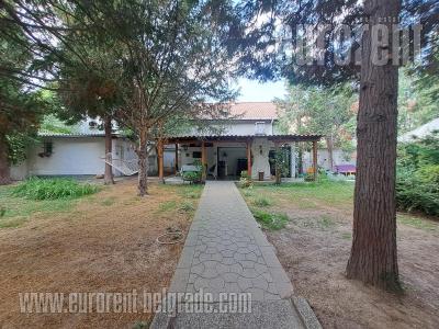 Kuća, 500 m<sup>2</sup>